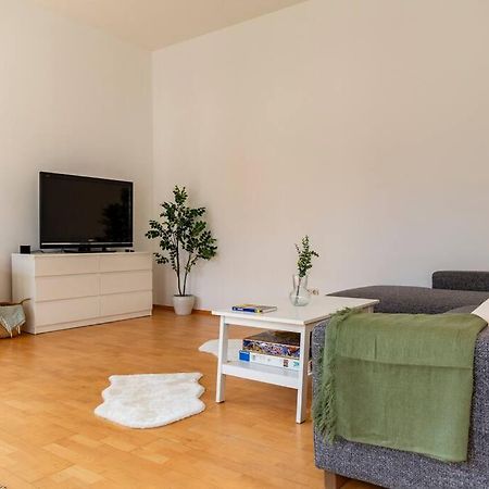 Savoir-Vivre In Unserer Zentralen Balkonwohnung Wien Exterior foto