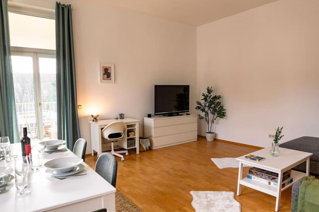 Savoir-Vivre In Unserer Zentralen Balkonwohnung Wien Exterior foto