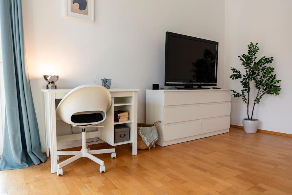 Savoir-Vivre In Unserer Zentralen Balkonwohnung Wien Exterior foto